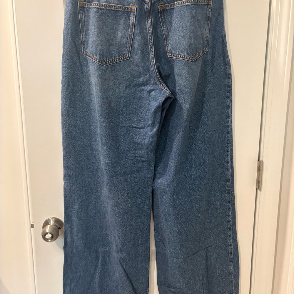 Abercrombie & Fitch High-Rise Wide Leg Jeans in Classic Blue Denim - Picture 5 of 5